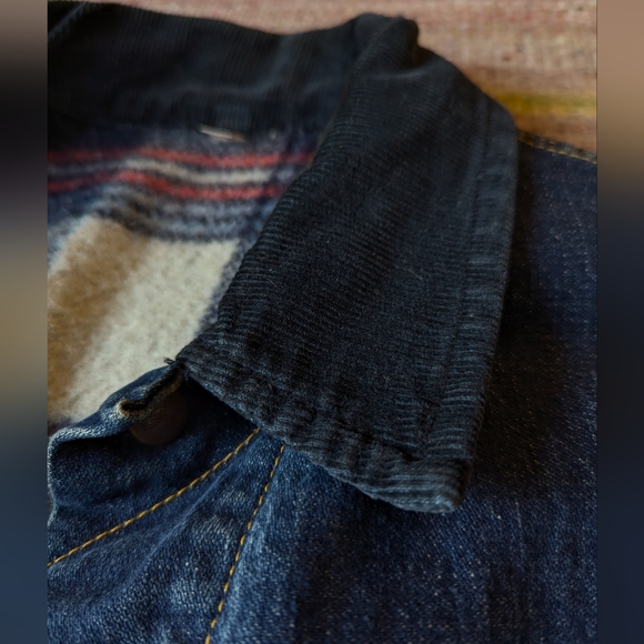 SOLD! GWG Vintage Lined Denim Jacket - Picture 5 of 5